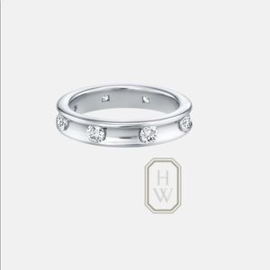 Harry Winston Diamond Voilà Wedding Band